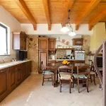 La Vecchia Torre - Panoramica In Collina * Джарре