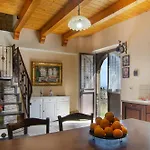 La Vecchia Torre - Panoramica In Collina Вилла *