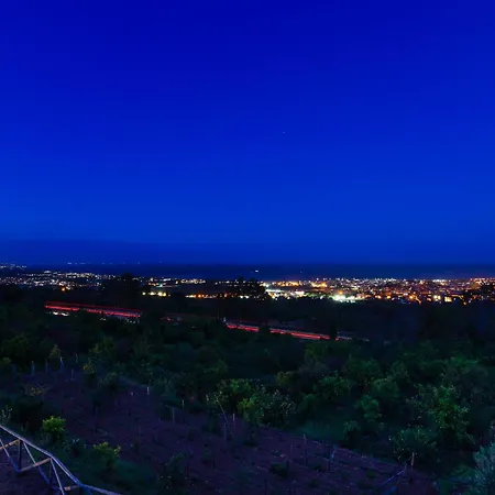 La Vecchia Torre Panoramica In Collina Vila *